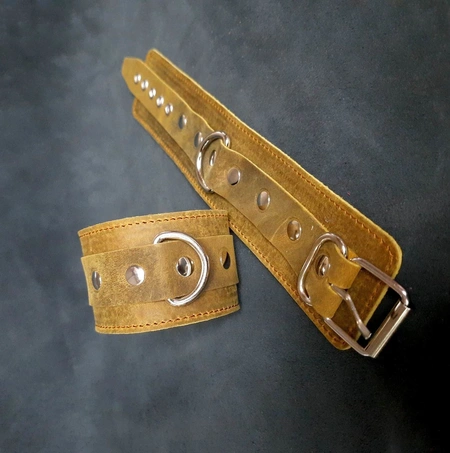 BDSM lisice od prave kože