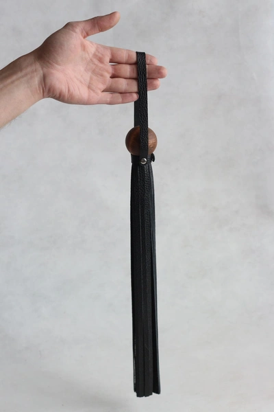 Floger četka sa drvenom drškom 50 repova od 40 cm