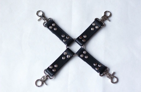Bdsm spojnica krst vezivanje