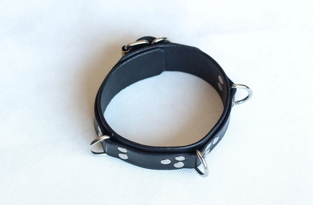 Okovratnik koža sa tri prstena