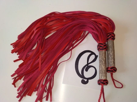 Pletka: BDSM flogger Alый