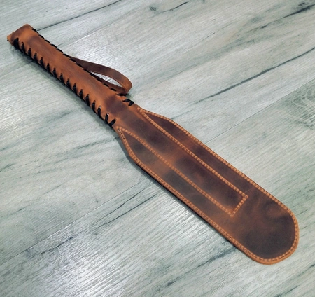 Pljeskavica BDSM spanker od kože