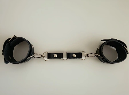 Kožne lisice za BDSM igranje uloga