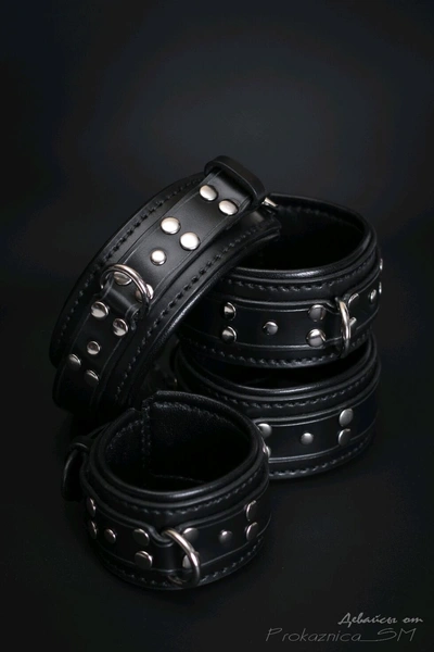 Komplet za naručivanje i ponoge BDSM