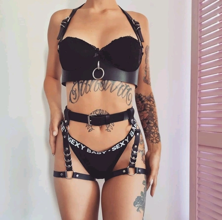 Garteri sa lisicama od prave kože. Različite boje. Podvezice