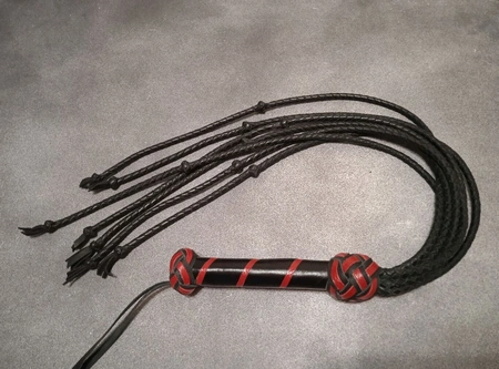 Pletena mačka sa čvorovima 7kv