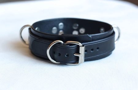 Okovratnik koža sa tri prstena