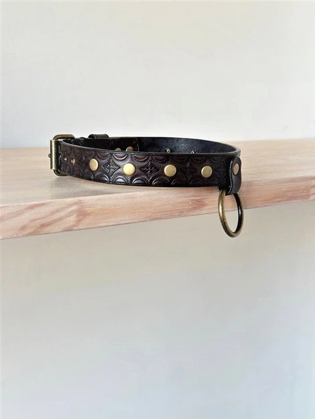 Čoker od reljefne kože