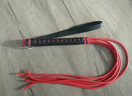 BDSM flogger od kože sa gumenim repovima