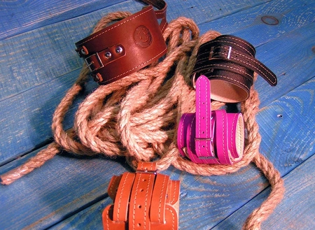 Lisice: za dvoje :) kožne narukvice