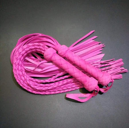 Pletenica: mačka Barbie 9 repova