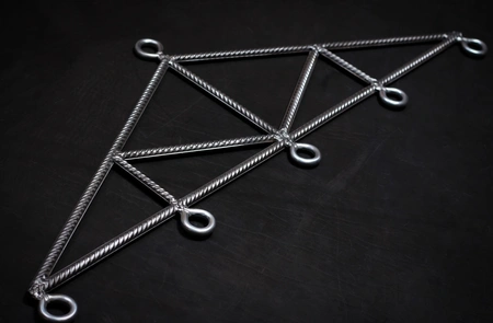 Odstojnik za bdsm vešanje