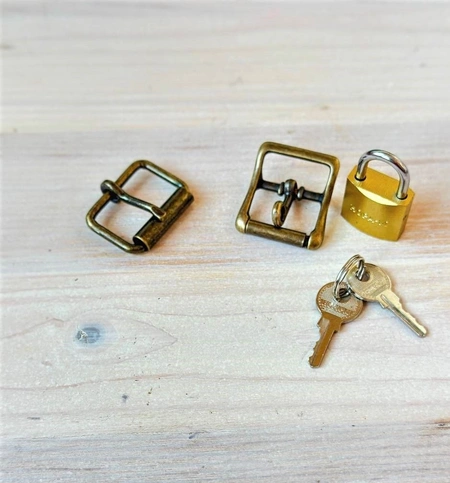 Čoker od reljefne kože