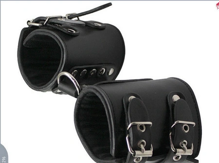 BDSM manžetne fixiranje (Kod: r296)