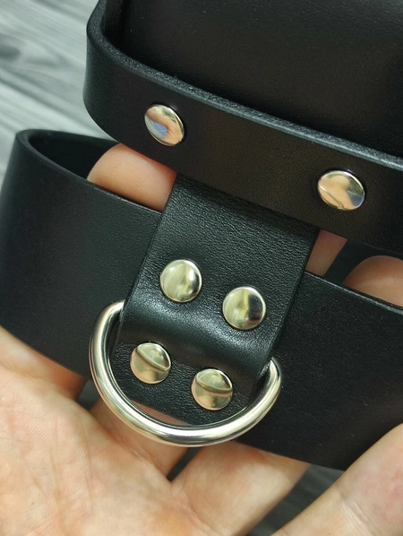 Kožna maska kinki (bdsm)