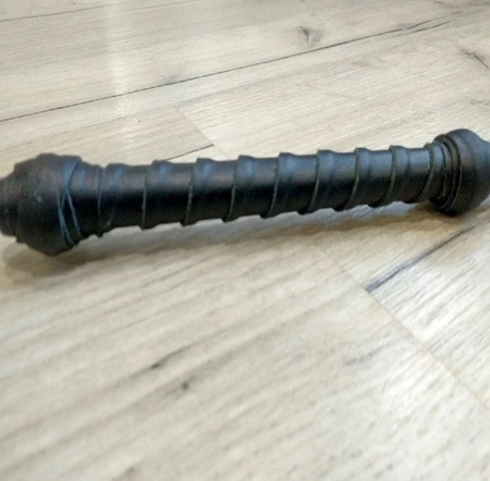 BDSM ratan sa drškom od latexa