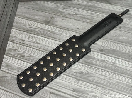 Šamar od prave kože (BDSM)