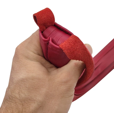 Crvena kožna pletenica flogger za BDSM (BDSM bič za igre i predigre)