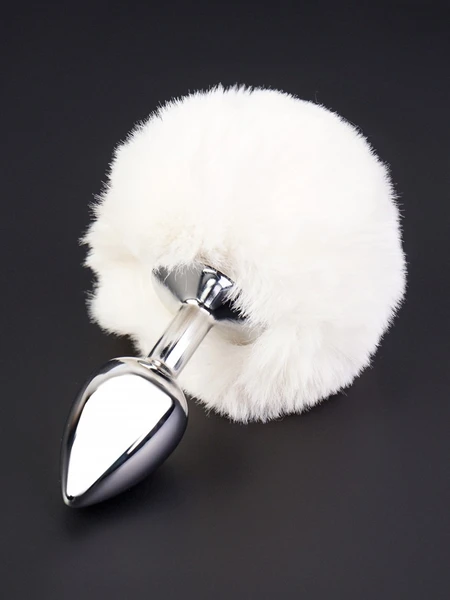 Analna čaura je metalna sa repom