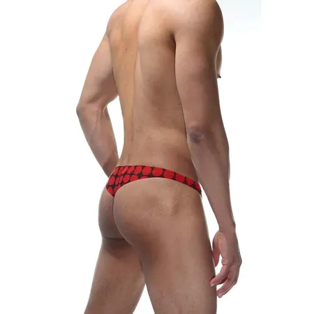 Crni tongi u krupni crveni grašak