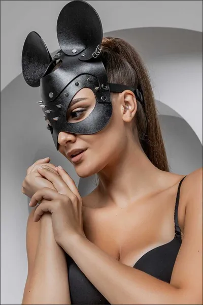 Maska miš sa šiljcima