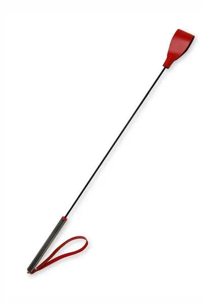 Stack je dugačak sa pravougaonim crvenim vrhom