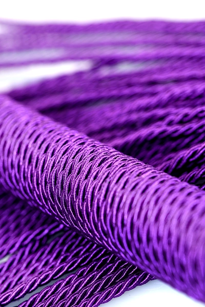 Flogger od užeta Toifa Theatre, ljubičasta