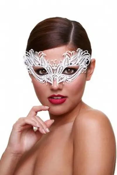 Maska od kamenčića Snov Kueen bela