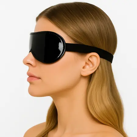 Maska od crne kože lak