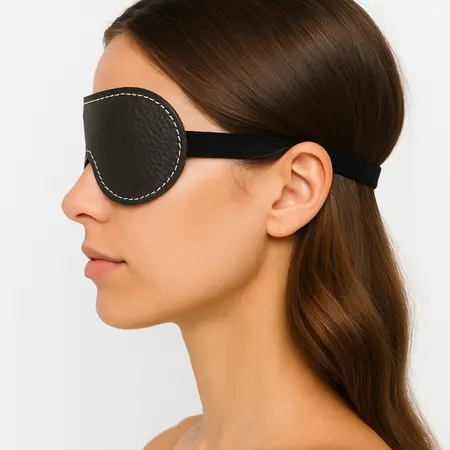 Crna kožna Maska sa belim odlivkom