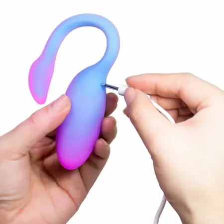 Magic Motion Magic Flamingo Max App-Controlled Vibrating Egg Blue 3.3×7.1×10.9cm