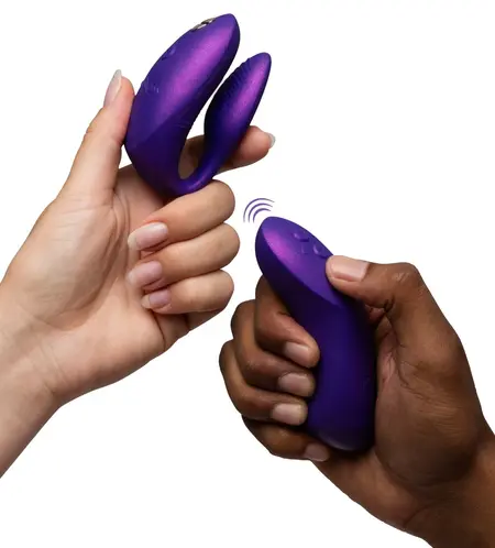 We-Vibe Chorus Pro fleksibilni vibrator za parove Cosmic Purple sa 3 motora i aplikacijom