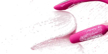 Lovense Lush roze interaktivni intimni stimulator sa upravljanjem preko aplikacije i svetlećim repićem