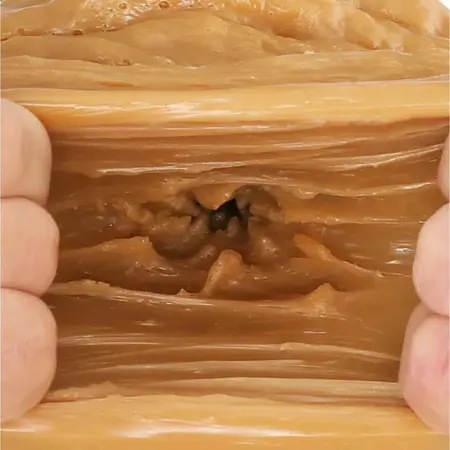 Seiraku Toys Bread of Ecstasy kompaktan intimni stimulator u obliku kroasana