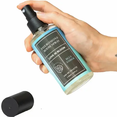 Eye of Love Bloom osveživač prostora Indica Blue Ember 150ml za senzualnu atmosferu