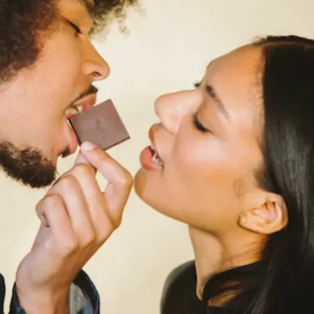 The Oh Collective Date Night tamna čokolada sa makom i ženšenom 50g