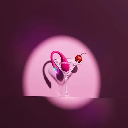 Lovense Lush Mini, kompaktni intimni stimulator sa upravljanjem preko aplikacije, roze boje