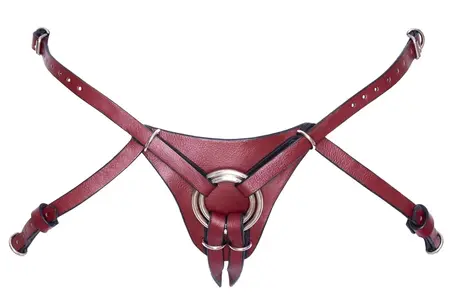 ZADO kožni strap-on pojas S/M podesivi crno crveni sa metalnim detaljima