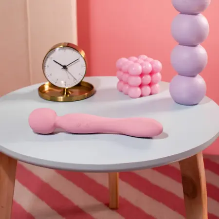 Good Vibes Only Simi dvostrani masažer roze silikon IPX7
