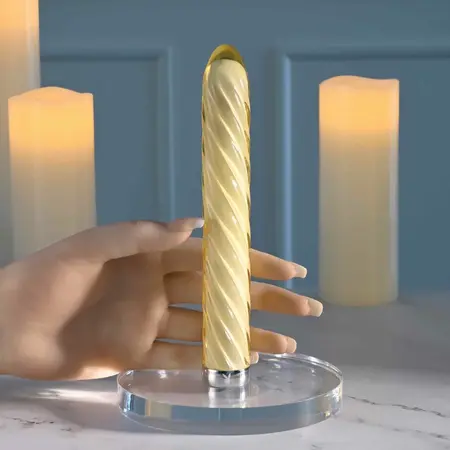 Playboy Twist of Fate stakleni intimni masažer, 10 modova, vodootporan, USB