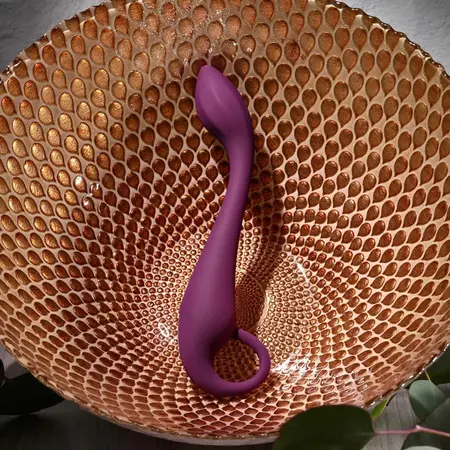 Evolved Lochness punjivi silikonski zakrivljeni vibrator 19 cm plavi