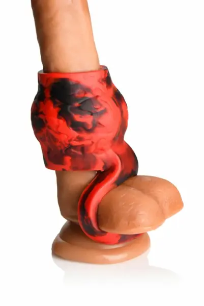 XR Brands Hell Hound silikonski rastezač mošnica crveni 68.6mm