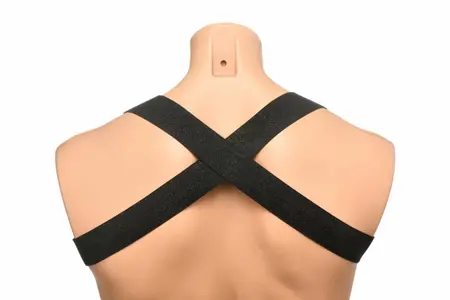 XR Brands set crnog podesivog pojasa za grudi i traka za ruke od 89 do 102 cm