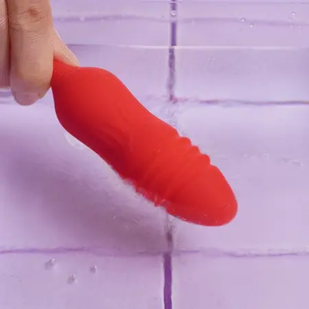 Teazers Rose višenamenski vibrator sa funkcijom penetracije i lizanja u roze boji