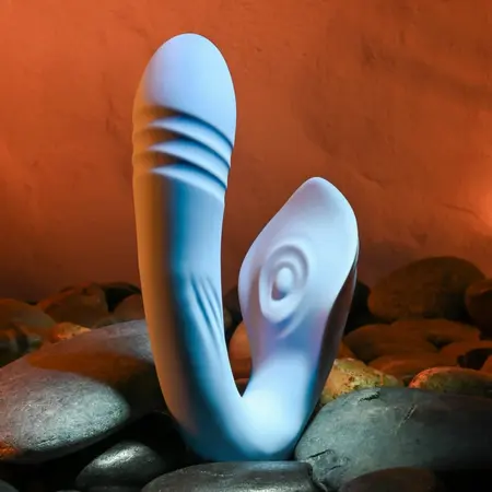 Evolved Tap and Thrust Light Blue intimni stimulator sa dva motora od silikona