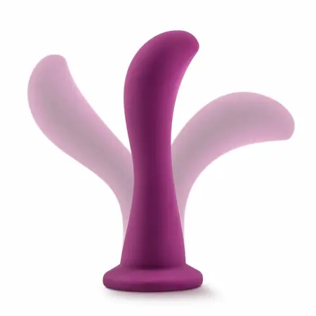 Blush Temptasia Bellatrix silikonski dildo sa vakuum postoljem, boja šljive, 15.8 cm