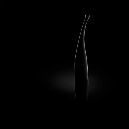 Shots Senzi Precision Vibrator Black: 12 modova vibracije, vodootporan i punjiv preko USB-a