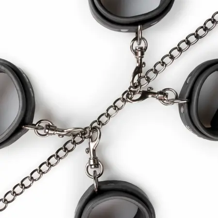 EasyToys Bondage set - Podesivi komplet ogrlice i lisica od veštačke kože