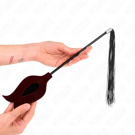 KINK Ružičasti Silikonski Bič sa Resama 45 cm – Elegantan Dizajn, Premium Materijal