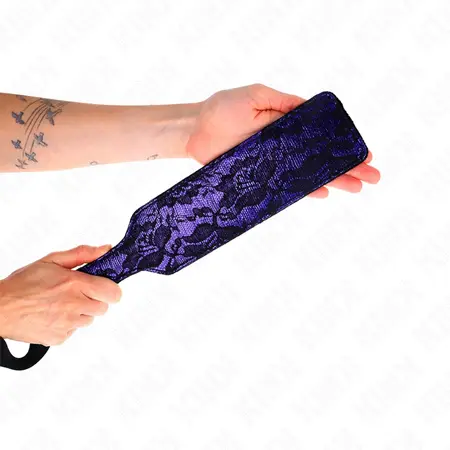 KINK Scandal Design Kožni Paddl 37x7 cm – Premium Dodatak za Udarce